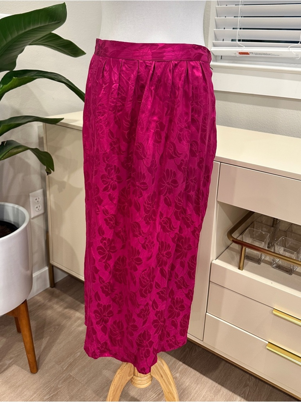 Maggy London 100% Silk Vintage Skirt - Picture 6 of 8